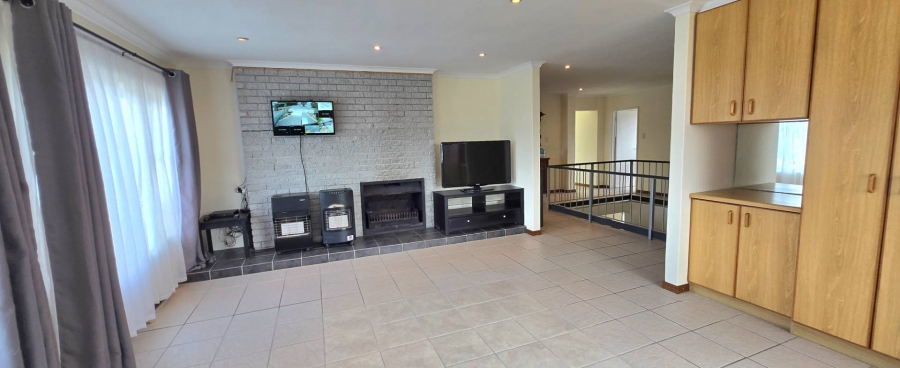 3 Bedroom Property for Sale in Kleinbaai Western Cape